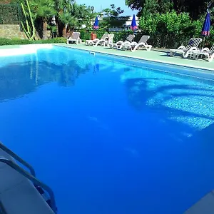residence-la-carruba.hotelitalianriviera.com/